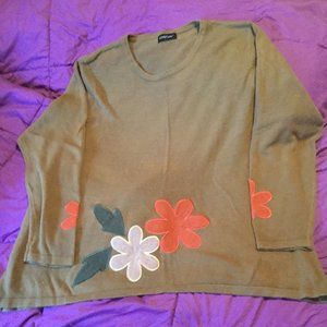 Avenue green sweater w/fall motif